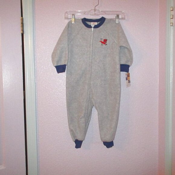 Vtg Carter's Fuzzy Blanket Sleeper Pajamas Size 3T Fleece Dinosaur Football NWT - Picture 1 of 11